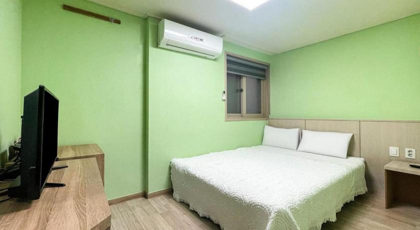 Samcheok Motel MJ Hotel pool