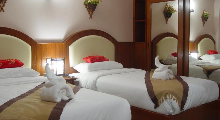 Baan Rom Mai photo