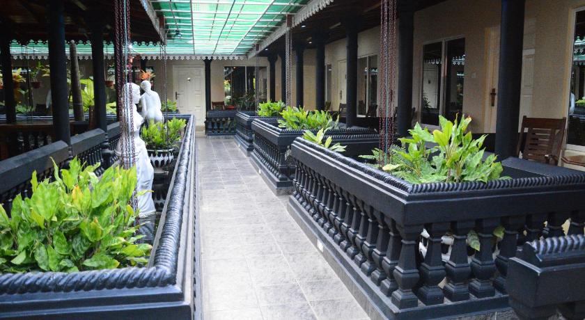 JKAB Park Hotel - image 38