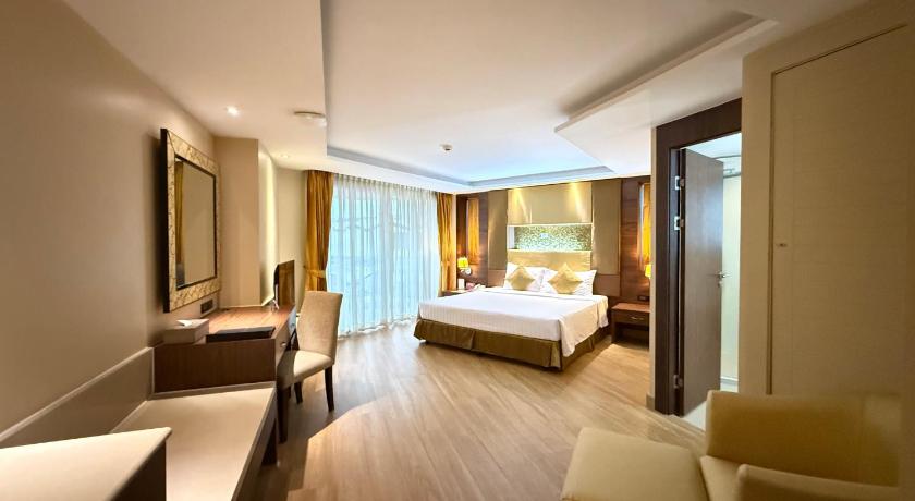 パタヤ Nova Gold Hotel 4つ星 ホテル スイート