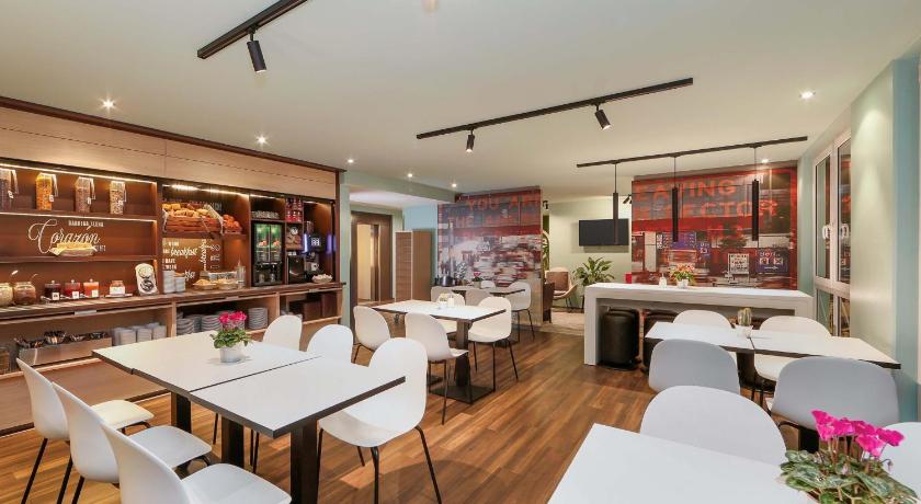 柏林 B&B HOTEL Berlin-Dreilinden 3星级 酒店 大堂