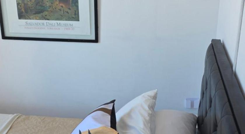 Image of Deluxe Suite with Sea View 1