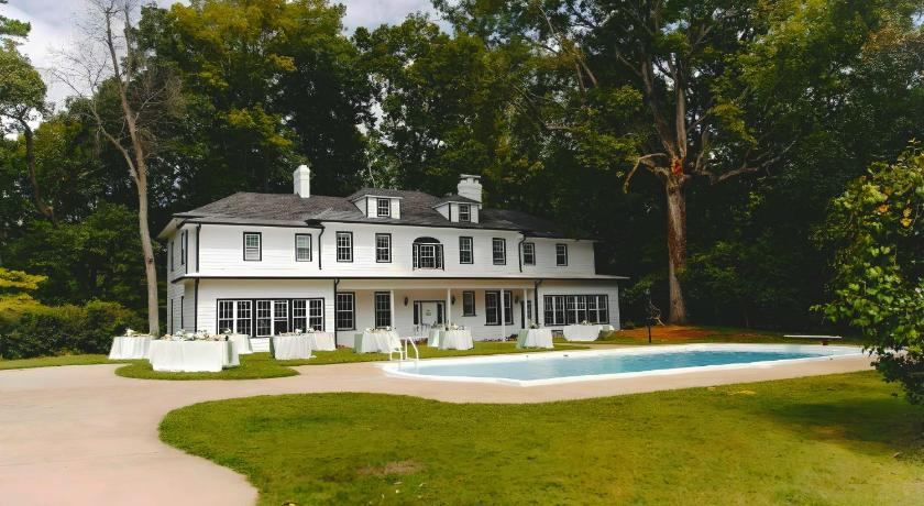 斯帕坦堡 (SC) WestWind Estate 5星级 住宿 泳池