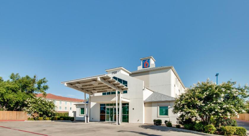 Motel 6-Cleburne, TX