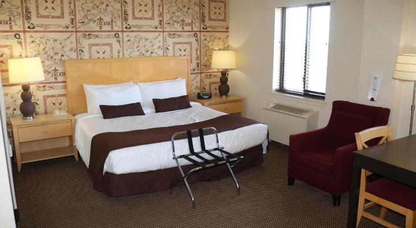Inlet Tower Hotel & Suites photo