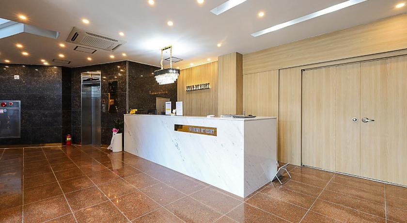 巨済 Brown Dote Hotel Geunpohang ホテル プール