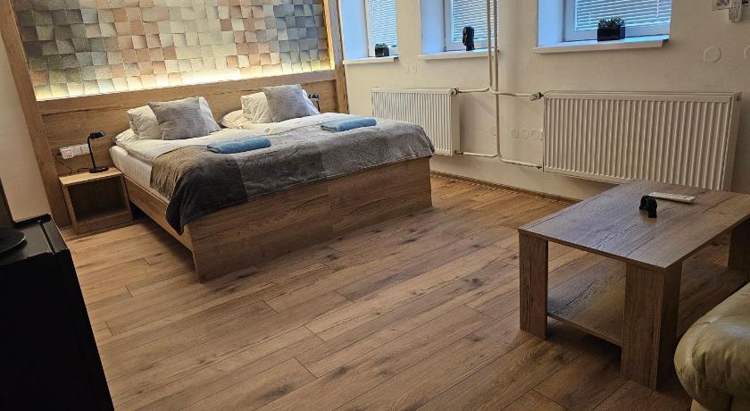 Image of Double Room with Spa Bath 6