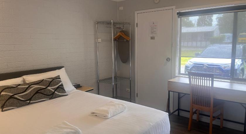 Image of Economy Queen Room 1