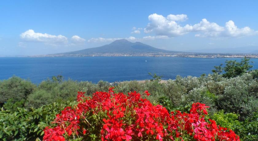 Ancelle Sorrento - Casa d'Accoglienza