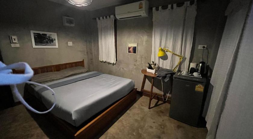 탁 Vela Resort Umphang 호텔 레스토랑