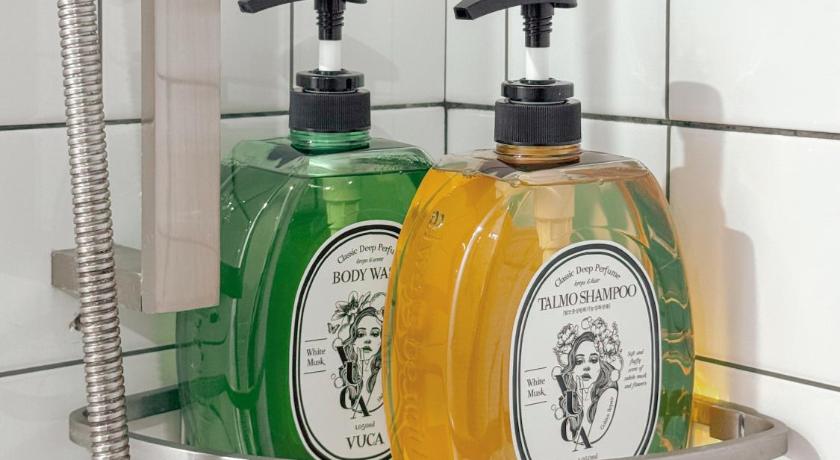 서울 홍대 풀하우스!신축!무료주차!엘베 남들과다른 특별한공간 (홍대 풀하우스!신축!무료주차!엘베 남들과다른 특별한공간) 4성급 싱글룸 로비