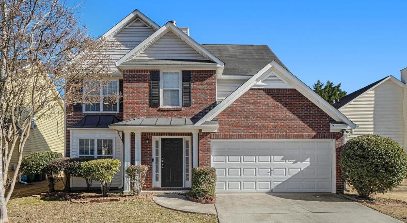 Cozy home in Austell
