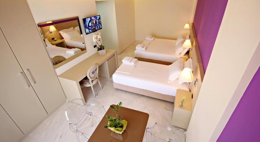Hotel Palace photo