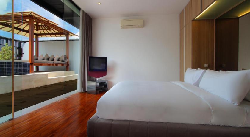 Image of Three-Bedroom Apartment 0