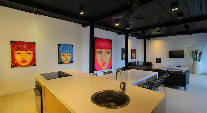 Image of Three-Bedroom Apartment 16