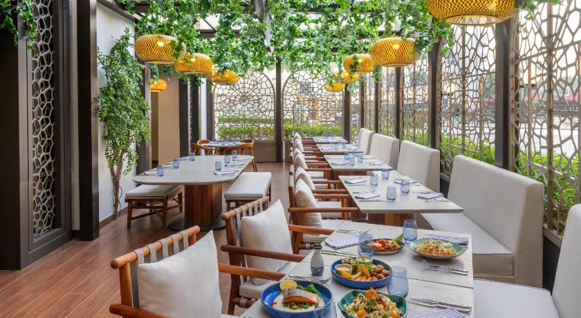 JA Ocean View Hotel Jumeirah Beach Dubai - image 9