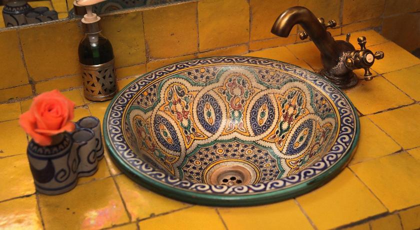 Riad Lune Et Soleil Fes Best Price Guarantee Mobile Bookings Live Chat Riad Lune Et Soleil Fes Best Price Guarantee Mobile Bookings Live Chat