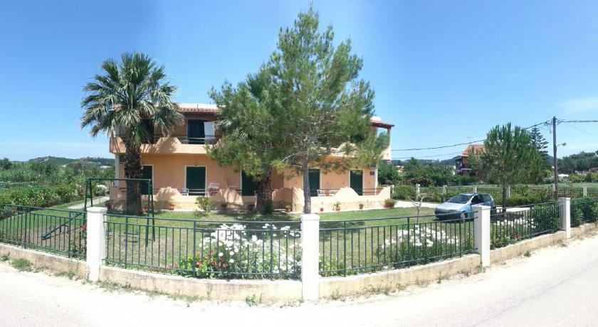 Feakes Apartments — Hotel in Corfu Island