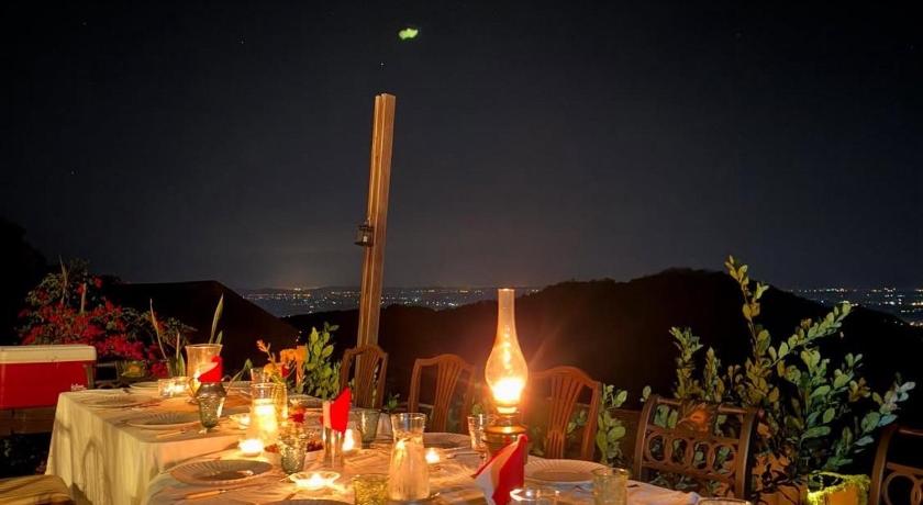 Chiang Rai 4000Dao-A Hilltop Hideaway & Experience Doi Tung  4-Star Hotel pool