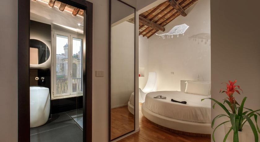 Image of Royal Suite up to 2 pax 4