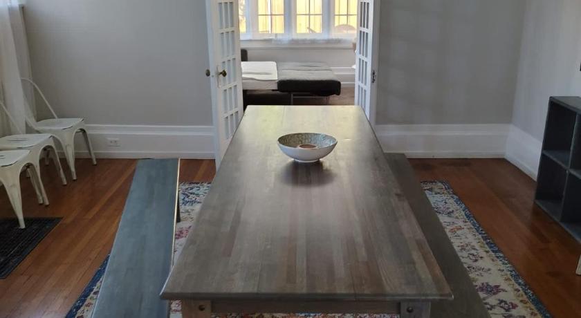 Birmingham 29th Street Trendy Lakeview Craftsman 8 4-Star Accommodation suite