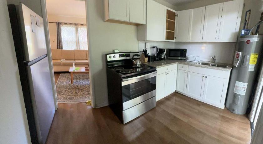 Birmingham 12th Ave The Bricks - Unit 3 4-Star Accommodation pool