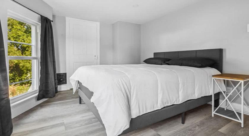 ナイアガラフォールズ (NY) Spacious 3BR 1BA close to the Falls 3つ星 宿泊施設 外観