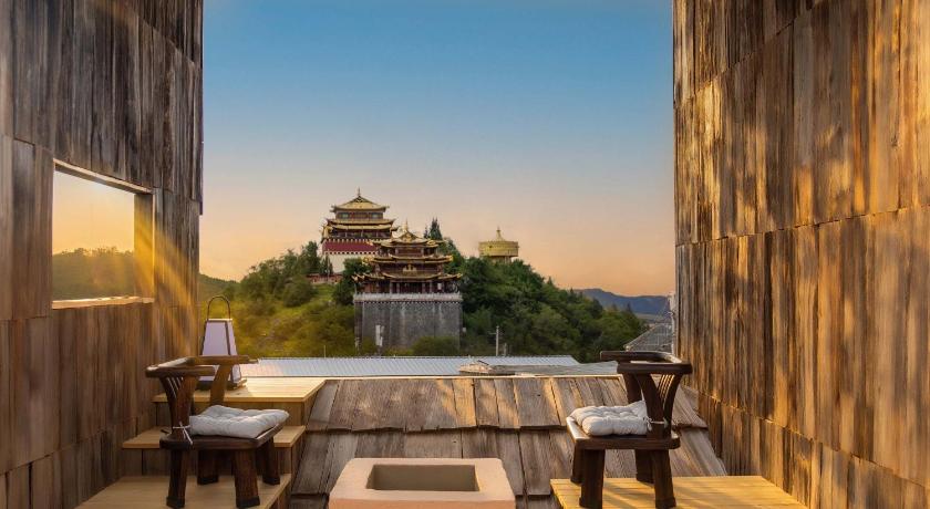 Shangri-la Nine Shepherds Oxygen Retreat