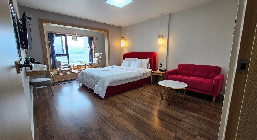 巨済 Brown Dote Hotel Geunpohang ホテル ロビー