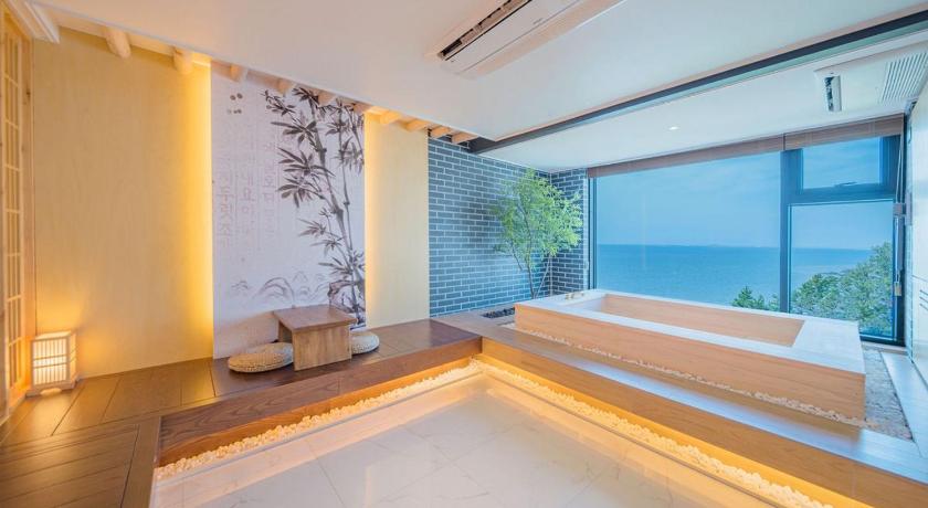 부안 연화문호텔 변산 (Yeonhwamoon Byeonsan) 3성급 호텔 로비