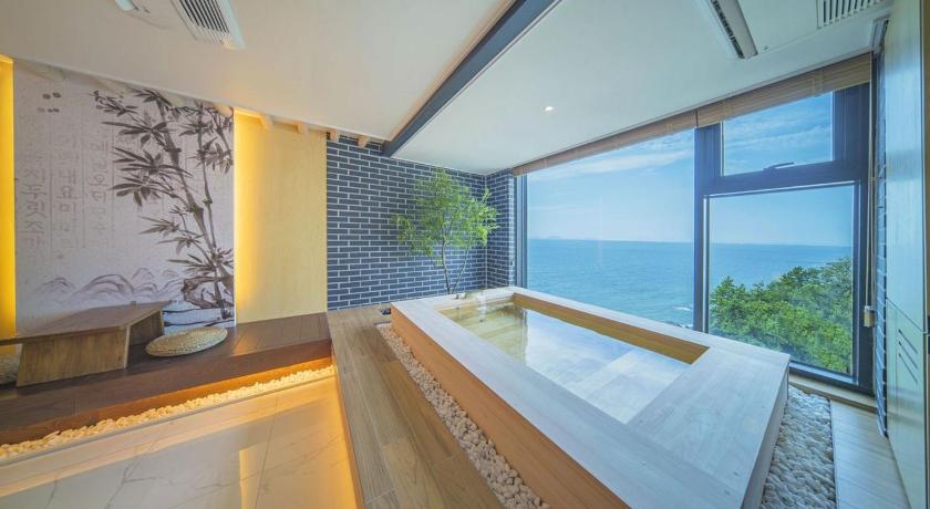 부안 연화문호텔 변산 (Yeonhwamoon Byeonsan) 3성급 호텔 로비