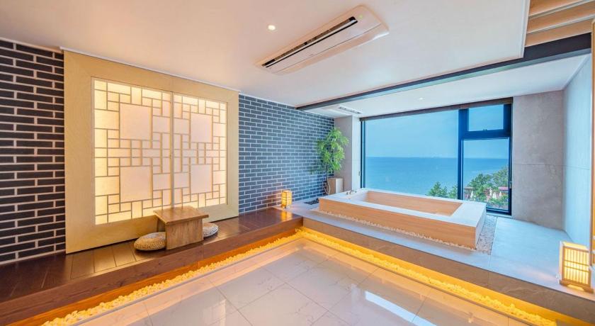 부안 연화문호텔 변산 (Yeonhwamoon Byeonsan) 3성급 호텔 외관