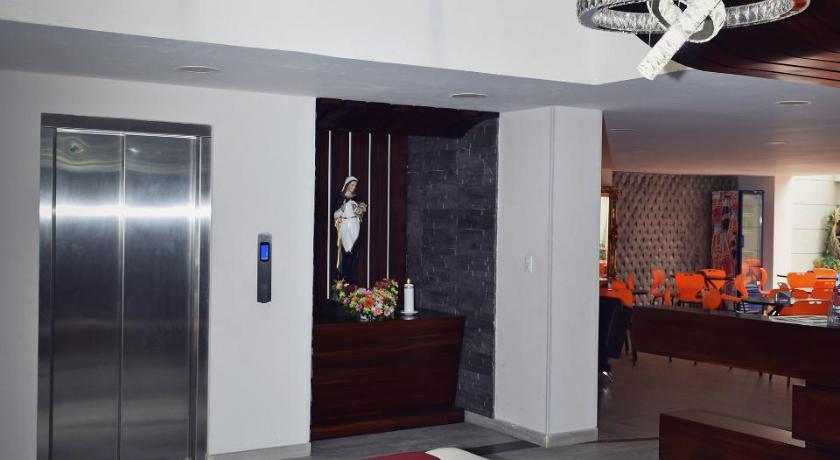 Hotel Avanty photo