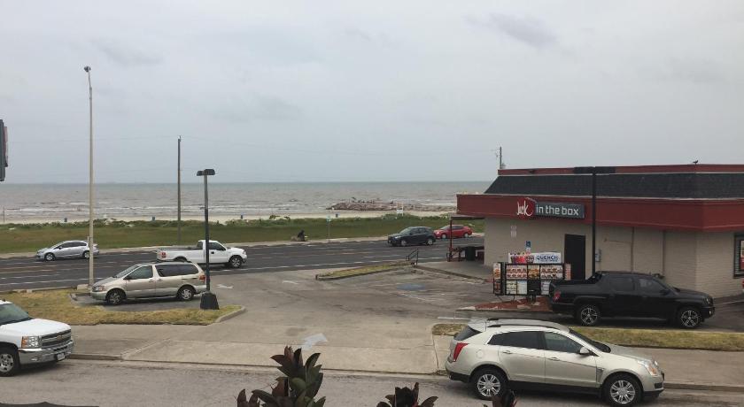 Surf Motel and Apartments — Hotel in Galveston (TX)