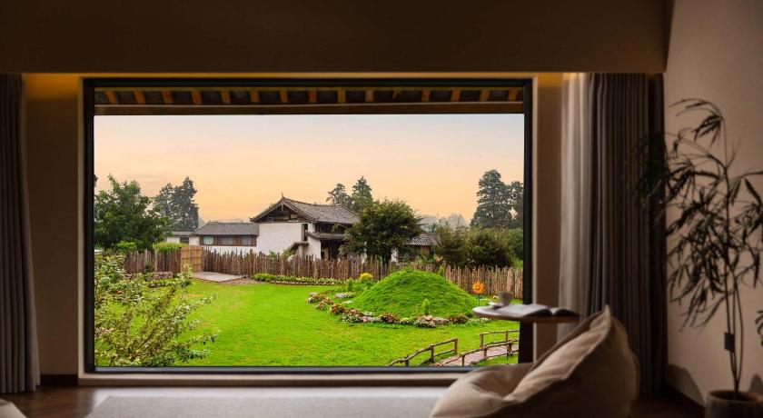 LiJiang Mountain Spring Resort - image 41