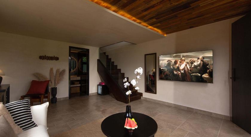 LiJiang Mountain Spring Resort - image 31