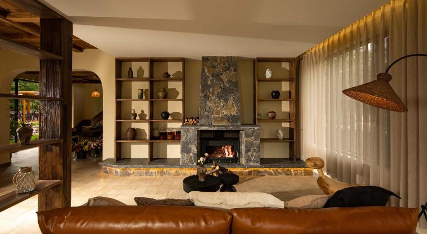 LiJiang Mountain Spring Resort - image 26