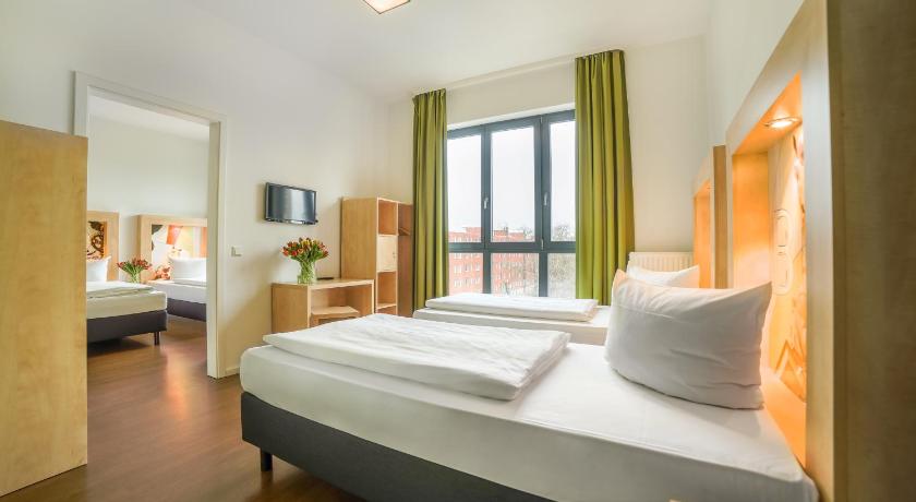 H Hotel 4Youth - image 2