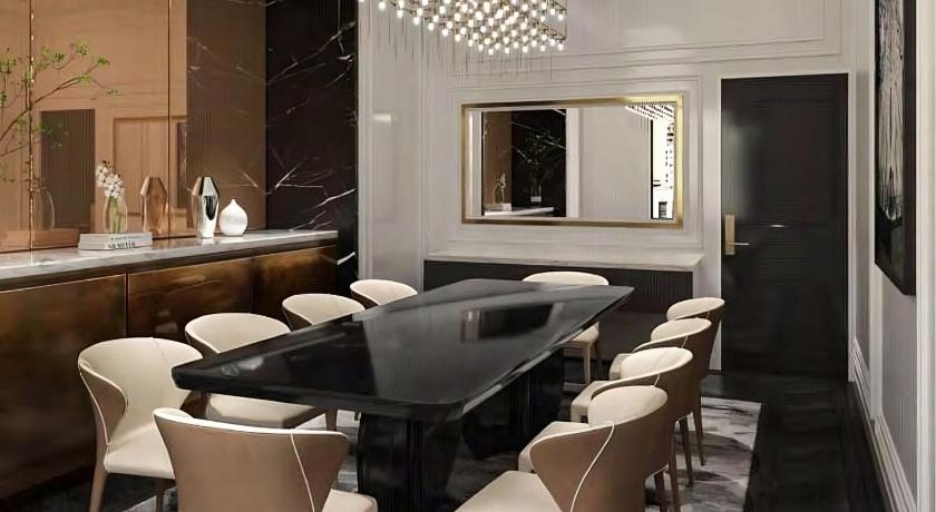 Image of Penthouse Suite 1 King Bedroom on 28th floor, Living & Dining Rooms, Kitchenette 7
