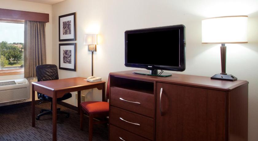 AmericInn by Wyndham Sheboygan photo