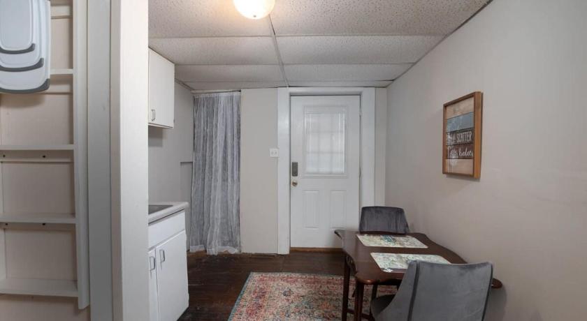 Birmingham Arlington Crescent Revival - Both Units 4-Star Accommodation pool