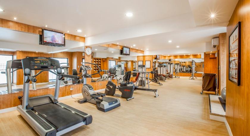 Golden Sands Hotel Apartments - image 11