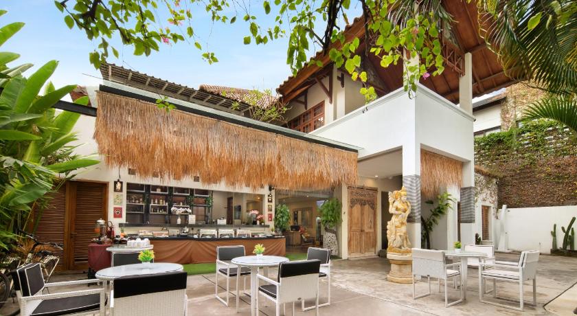 巴厘 18 Suite Villa Loft Kuta 4星级 酒店 泳池