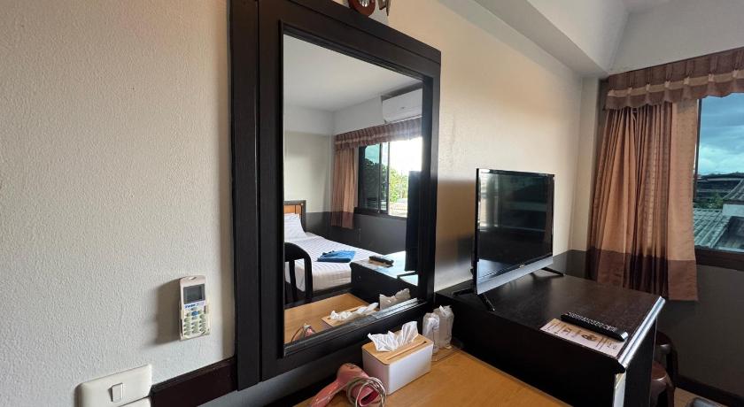 Image of Superior Twin Bed 10