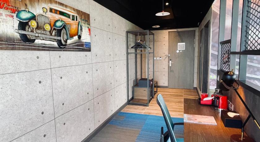 Image of Deluxe Suite 7