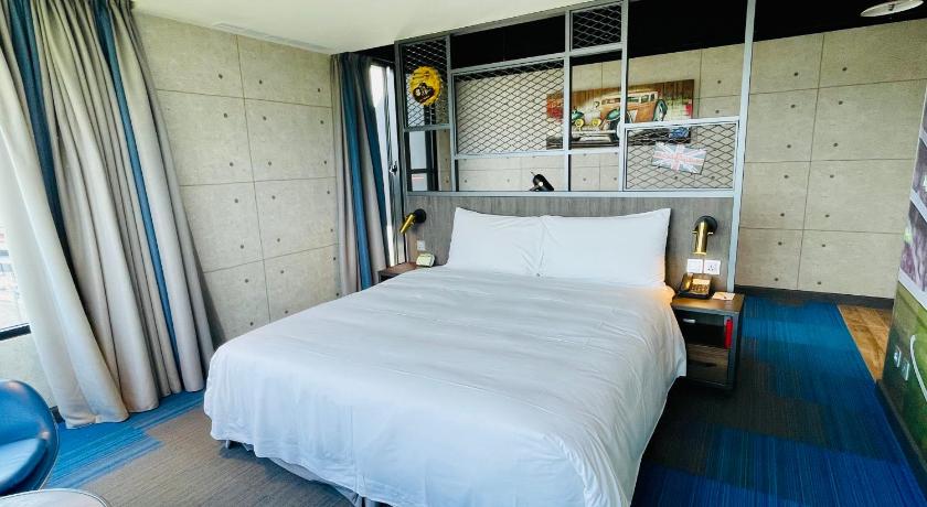 Image of Deluxe Suite 3