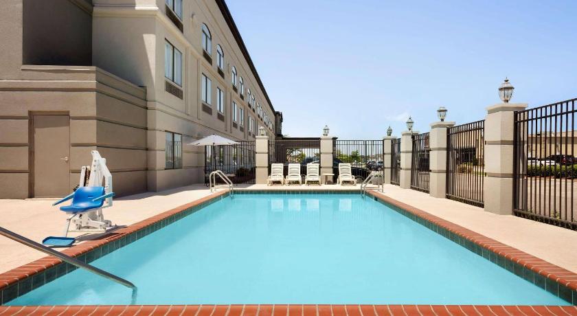 Memphis (TN) Townhome Inn And Suites By IHG 2-Star Accommodation exterior