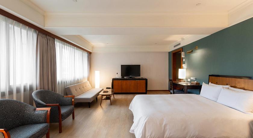 Hotel National - image 22