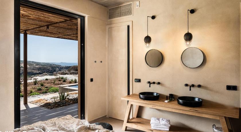 Image of Villa with Sea View 11