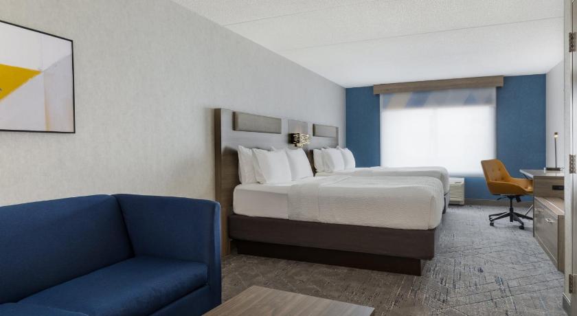Image of 2 Queen Suite Extra Floor Space 0